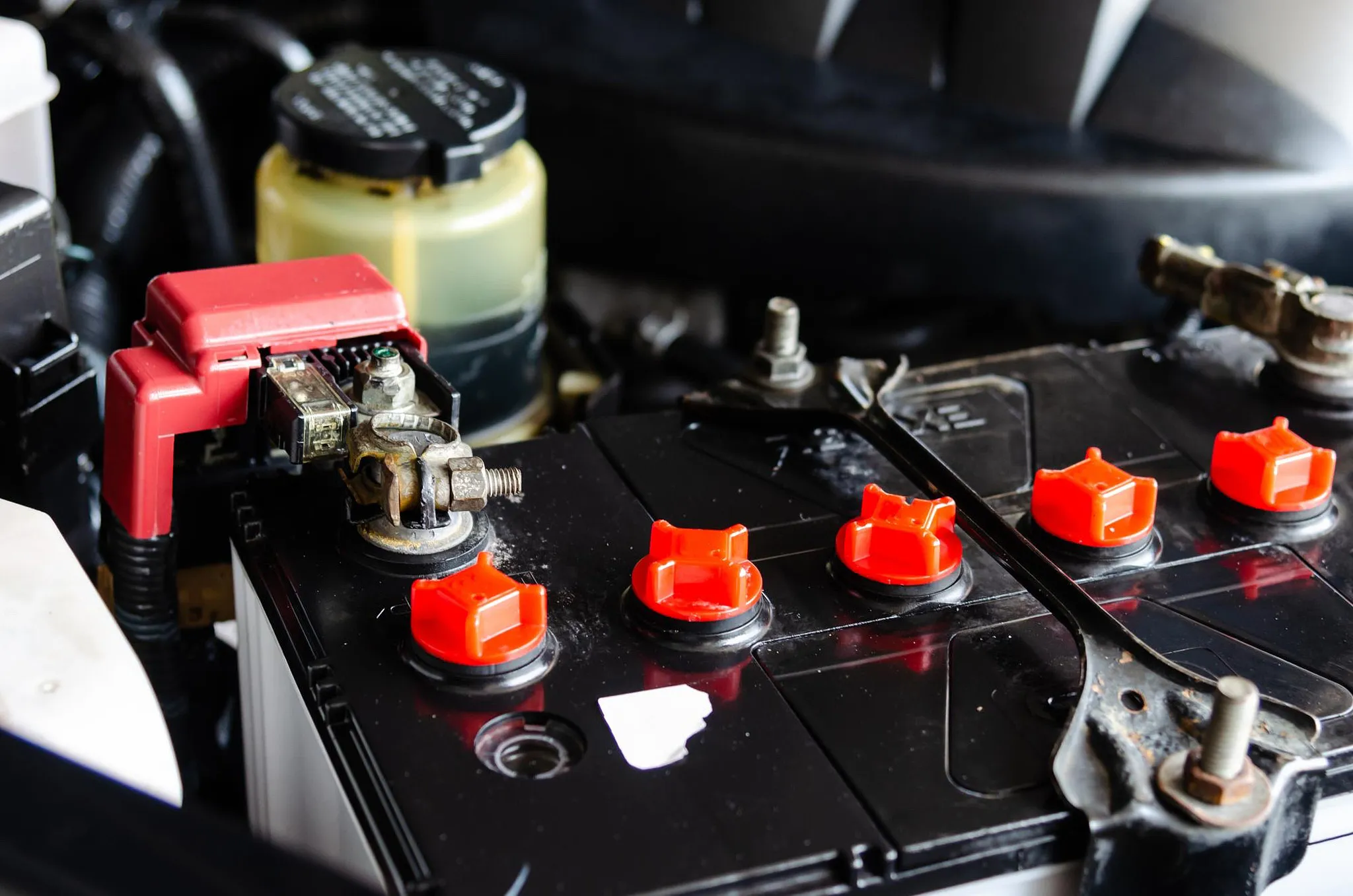 Grafico che mostra la durata media della batteria in base alle condizioni climatiche